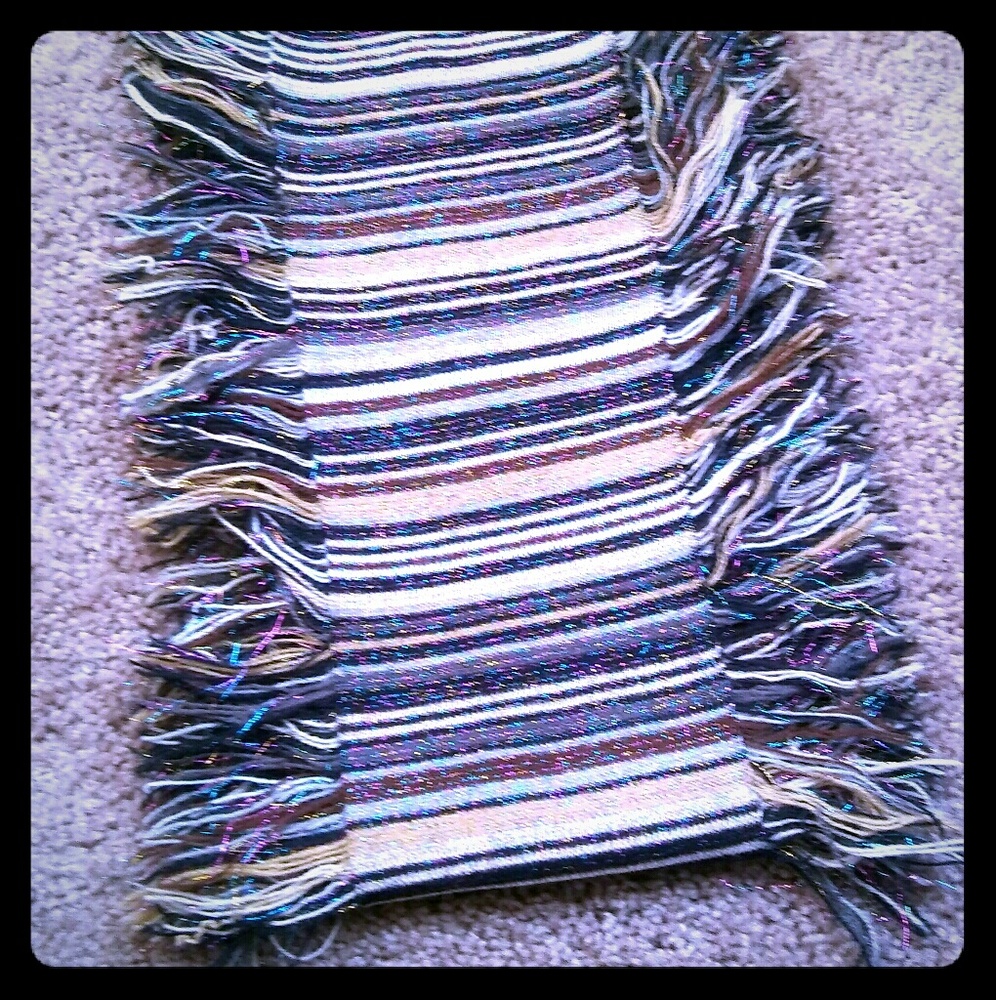 Long the sparkly neck wrap